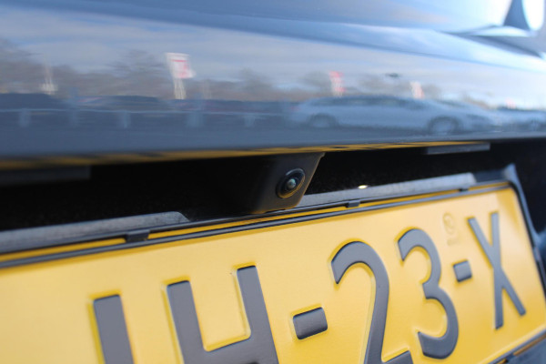 Peugeot e-208 EV ALLURE 156PK 51 kWh | WARMTEPOMP | 3-FASE! | NAVIGATIE | DRAADLOZE APPLE CARPLAY/ANDROID AUTO | DODEHOEK DETECTIE | CAMERA VOOR + ACHTER | ADAPTIVE CRUISE CONTROL | CLIMATE CONTROL |