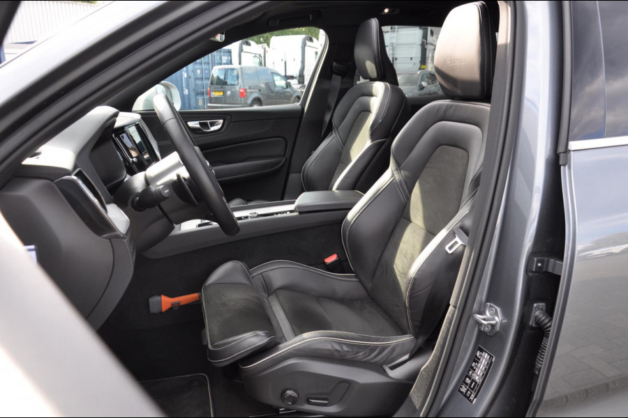 Volvo XC60 T8 390PK Automaat Recharge AWD R-Design / Adaptieve cruise control/ BLIS/ Panoramadak/ Trekhaak/ Head up display/ 360 camera/ Parkeersensoren/ Stoel en stuurwielverwarming