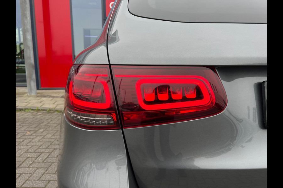 Mercedes-Benz GLC 300e 4MATIC Business Solution AMG