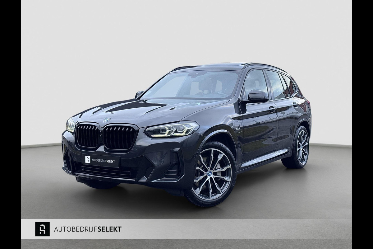 BMW X3 XDrive30e M-Sport | Pano | Elektrische stoelen | Trekhaak | Sfeerverlichting | Keyless | Carplay | Dealer onderhouden
