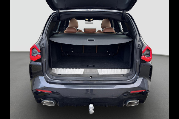 BMW X3 XDrive30e M-Sport | Pano | Elektrische stoelen | Trekhaak | Sfeerverlichting | Keyless | Carplay | Dealer onderhouden