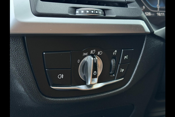 BMW X3 XDrive30e M-Sport | Pano | Elektrische stoelen | Trekhaak | Sfeerverlichting | Keyless | Carplay | Dealer onderhouden