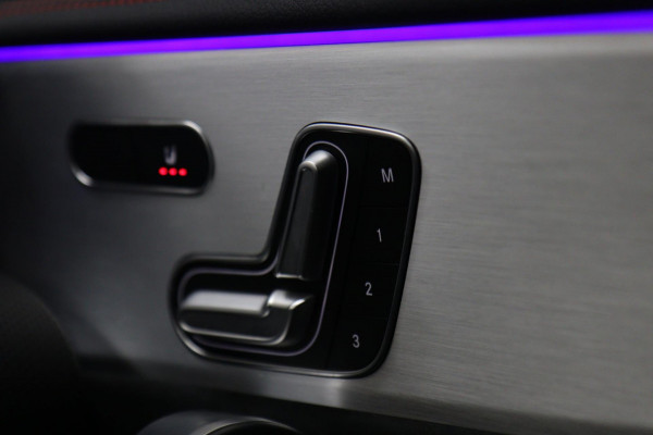 Mercedes-Benz CLA-Klasse 250 e AMG Limited NAP/PANO/CARPLAY/CAM/ACC/MEMORY/VOL