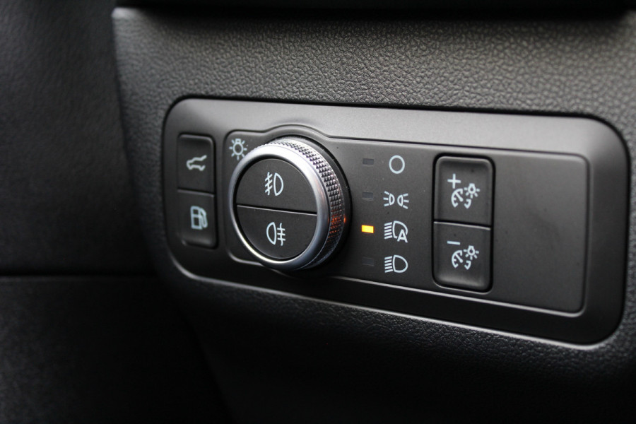 Ford Kuga 2.5 PHEV ST-Line X | Trekhaak | B&O | BLIS | Head up | Winterpack