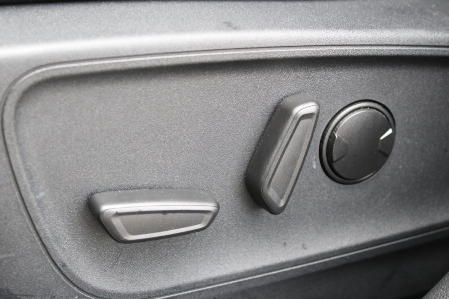 Ford Kuga 2.5 PHEV ST-Line X | Trekhaak | B&O | BLIS | Head up | Winterpack