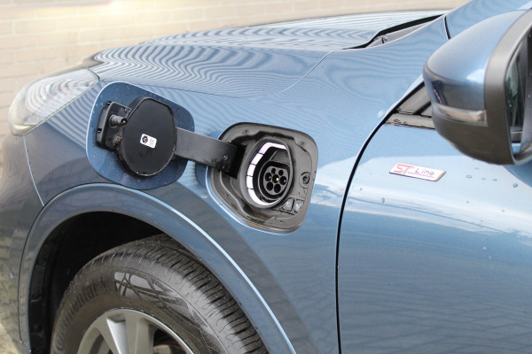 Ford Kuga 2.5 PHEV ST-Line X | Trekhaak | B&O | BLIS | Head up | Winterpack