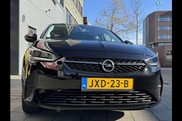 Opel Corsa 1.2 BLACK Edition - Navigatie / Apple CarPlay I Airco I PDC I Sport velgen I Dealer onderhouden
