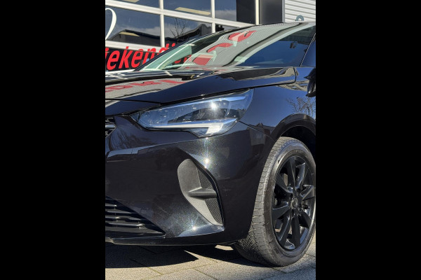 Opel Corsa 1.2 BLACK Edition - Navigatie / Apple CarPlay I Airco I PDC I Sport velgen I Dealer onderhouden