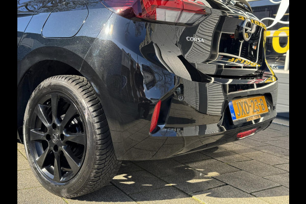Opel Corsa 1.2 BLACK Edition - Navigatie / Apple CarPlay I Airco I PDC I Sport velgen I Dealer onderhouden