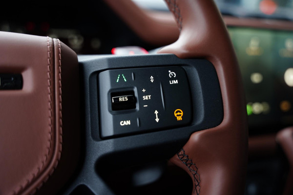 Land Rover Defender 110 P 635 Octa 4.4 Edition One