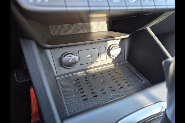 Hyundai Kona 1.6 GDI HEV Premium Sky