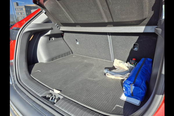 Hyundai Kona 1.6 GDI HEV Premium Sky