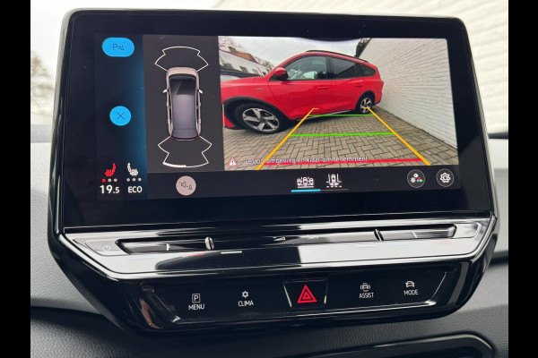 Volkswagen ID.3 First Plus 58 kWh SOH 86% Adaptive cruise Climate Stuur-/stoelverwarming Navi Apple / Android DAB