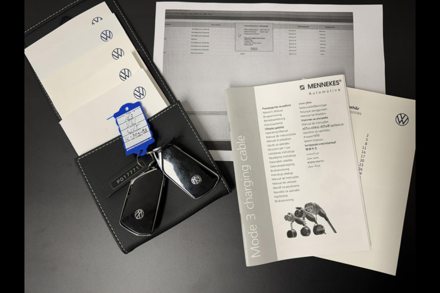 Volkswagen ID.3 First Plus 58 kWh SOH 86% Adaptive cruise Climate Stuur-/stoelverwarming Navi Apple / Android DAB