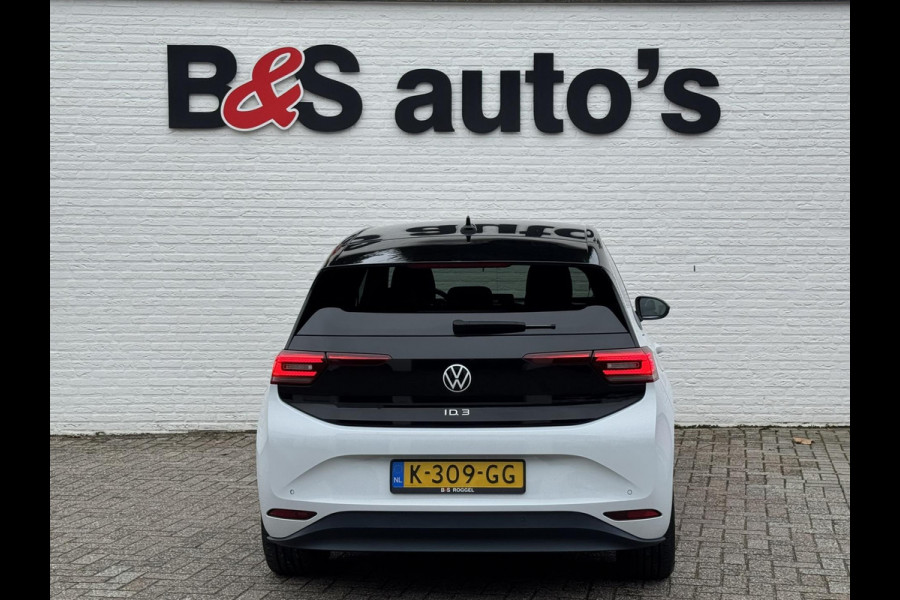 Volkswagen ID.3 First Plus 58 kWh SOH 86% Adaptive cruise Climate Stuur-/stoelverwarming Navi Apple / Android DAB