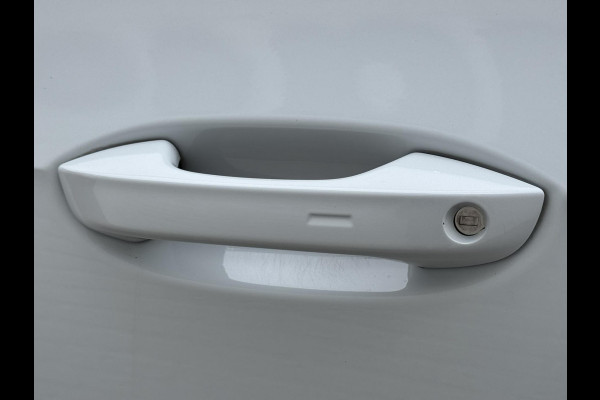 Volkswagen ID.3 First Plus 58 kWh SOH 86% Adaptive cruise Climate Stuur-/stoelverwarming Navi Apple / Android DAB