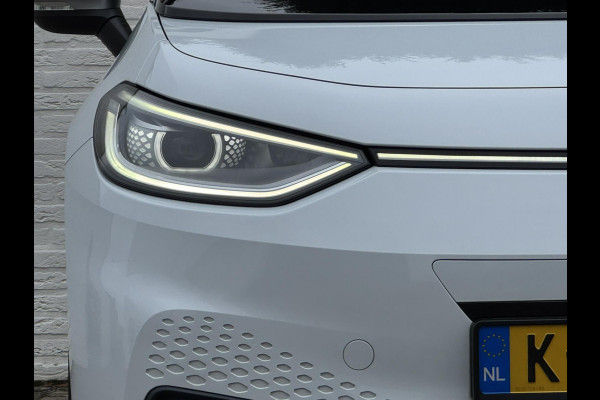Volkswagen ID.3 First Plus 58 kWh SOH 86% Adaptive cruise Climate Stuur-/stoelverwarming Navi Apple / Android DAB