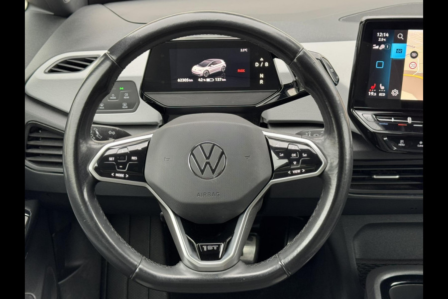Volkswagen ID.3 First Plus 58 kWh SOH 86% Adaptive cruise Climate Stuur-/stoelverwarming Navi Apple / Android DAB