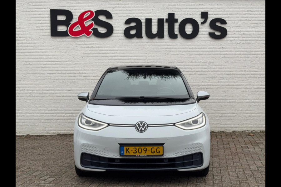 Volkswagen ID.3 First Plus 58 kWh SOH 86% Adaptive cruise Climate Stuur-/stoelverwarming Navi Apple / Android DAB