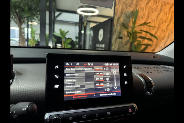 Citroën C4 Cactus 1.2 PureTech Shine Garantie Carplay Camera Keyless Cruise Navi Clima PDC Led Rijklaar