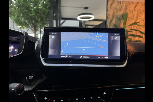 Peugeot 2008 1.2 PureTech GT 155PK Garantie Leder Camera Focal Elek Stoelen StoelVW Blindspot ACC Navi Clima Led Dab Rijklaar