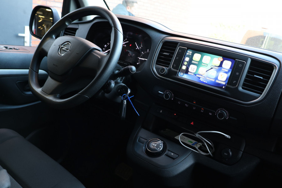 Opel Vivaro 2.0 DC 145 PK L2 AUT | Dubbel cabine | 6-Zitter | Navigatie | CarPlay | Trekhaak | DAB | Airco | Cruise control | F1 Flippers | Betimmering | Nieuwe APK | Dealer onderhouden | 6 maanden garantie