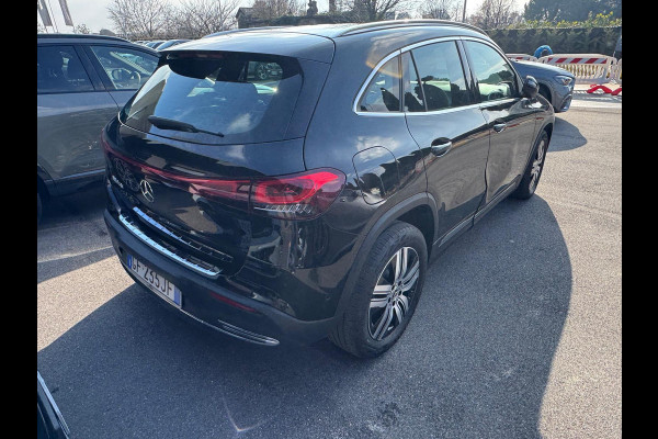 Mercedes-Benz EQA 250 Sport 67 kWh Advanced  Pakket, Premium pakket, rij-assistentie pakket Wordt verwacht begin maart