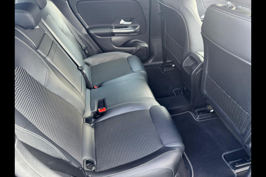 Mercedes-Benz EQA 250 Sport 67 kWh Advanced  Pakket, Premium pakket, rij-assistentie pakket Wordt verwacht begin maart