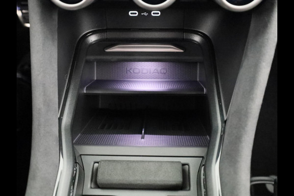 Škoda Kodiaq Sportline Business PHEV 1.5 TSI 204 pk 6 versn. DSG | Panoramadak | Trekhaak | Light & View | Elek. stoel | Adaptive Cruise | Blind Spot |