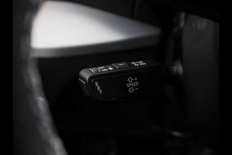Audi Q2 35 TFSI S Edition | Optiek pakket zwart plus | Privacy glas | Stoelverwarming voorin | Audi Soundsysteem |