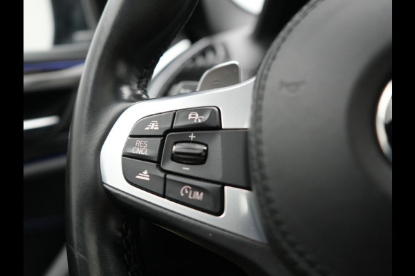 BMW X3 xDrive20i M Sport Shadow 184pk Dealer O.H | Trekhaak af Fabriek | Panodak | Adaptive Cruise | Sportstoelen Memory | Harman Kardon |  Head Up | 19"L.M | BLIS |