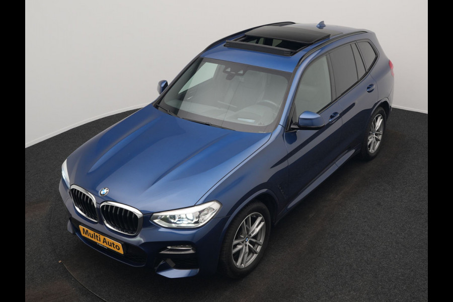 BMW X3 xDrive20i M Sport Shadow 184pk Dealer O.H | Trekhaak af Fabriek | Panodak | Adaptive Cruise | Sportstoelen Memory | Harman Kardon |  Head Up | 19"L.M | BLIS |