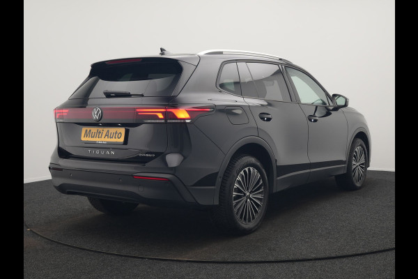 Volkswagen Tiguan 1.5 eHybrid PHEV Life Edition Plug In Hybrid 204pk Dealer O.H | Trekhaak af Fabriek | Adaptive Cruise | Parkassist | IQ Drive | Stuur & Stoelverwarming | Apple Carplay | Virtual | BLIS | Camera | Sfeerverlichting |