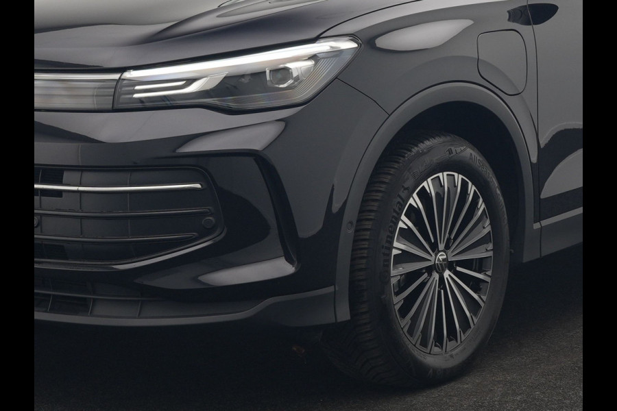 Volkswagen Tiguan 1.5 eHybrid PHEV Life Edition Plug In Hybrid 204pk Dealer O.H | Trekhaak af Fabriek | Adaptive Cruise | Parkassist | IQ Drive | Stuur & Stoelverwarming | Apple Carplay | Virtual | BLIS | Camera | Sfeerverlichting |