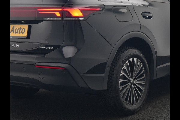 Volkswagen Tiguan 1.5 eHybrid PHEV Life Edition Plug In Hybrid 204pk Dealer O.H | Trekhaak af Fabriek | Adaptive Cruise | Parkassist | IQ Drive | Stuur & Stoelverwarming | Apple Carplay | Virtual | BLIS | Camera | Sfeerverlichting |