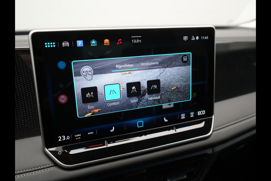 Volkswagen Tiguan 1.5 eHybrid PHEV Life Edition Plug In Hybrid 204pk Dealer O.H | Trekhaak af Fabriek | Adaptive Cruise | Parkassist | IQ Drive | Stuur & Stoelverwarming | Apple Carplay | Virtual | BLIS | Camera | Sfeerverlichting |