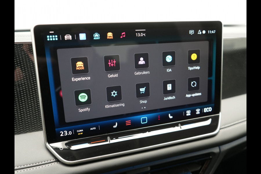 Volkswagen Tiguan 1.5 eHybrid PHEV Life Edition Plug In Hybrid 204pk Dealer O.H | Trekhaak af Fabriek | Adaptive Cruise | Parkassist | IQ Drive | Stuur & Stoelverwarming | Apple Carplay | Virtual | BLIS | Camera | Sfeerverlichting |