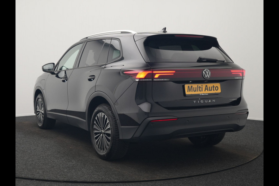 Volkswagen Tiguan 1.5 eHybrid PHEV Life Edition Plug In Hybrid 204pk Dealer O.H | Trekhaak af Fabriek | Adaptive Cruise | Parkassist | IQ Drive | Stuur & Stoelverwarming | Apple Carplay | Virtual | BLIS | Camera | Sfeerverlichting |