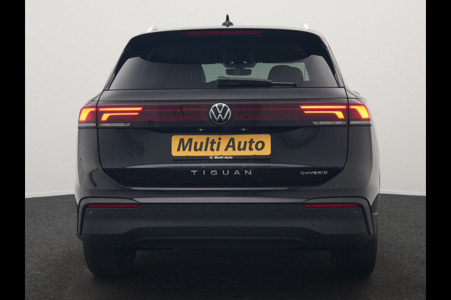Volkswagen Tiguan 1.5 eHybrid PHEV Life Edition Plug In Hybrid 204pk Dealer O.H | Trekhaak af Fabriek | Adaptive Cruise | Parkassist | IQ Drive | Stuur & Stoelverwarming | Apple Carplay | Virtual | BLIS | Camera | Sfeerverlichting |