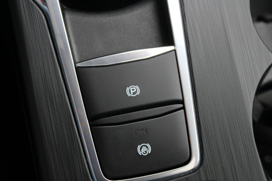 Ford Kuga 2.5 PHEV Titanium X | Panoramadak | Adaptive cruise control | Winter Pack | Half leder | Bang&Olufsen