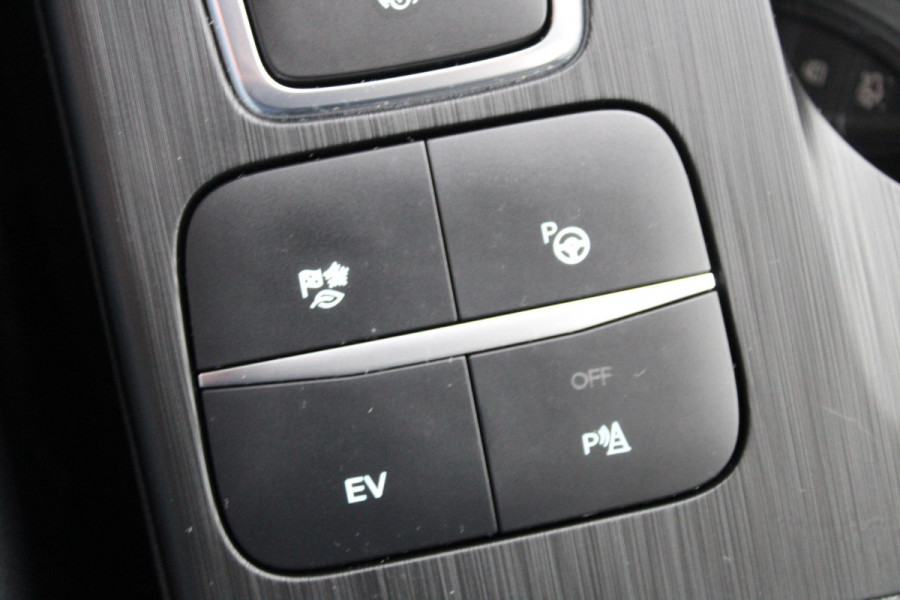 Ford Kuga 2.5 PHEV Titanium X | Panoramadak | Adaptive cruise control | Winter Pack | Half leder | Bang&Olufsen