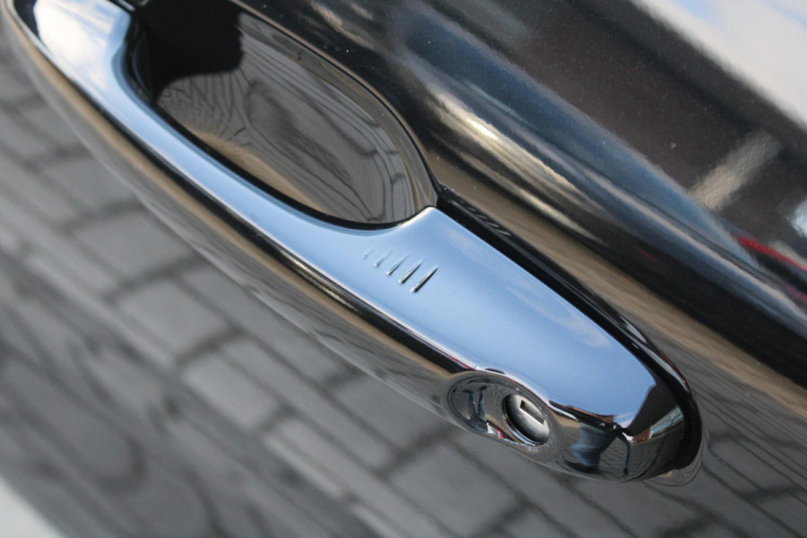 Ford Kuga 2.5 PHEV Titanium 243pk | Driver Assistance Pack | Trekhaak Afneembaar | 2.100kg Trekgewicht | Michelin Cross Climate banden