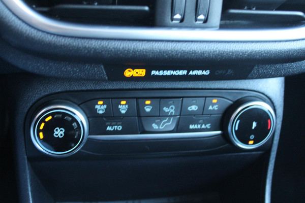 Ford Fiesta 1.0 EcoBoost Hybrid Titanium | Navigatie | LED | Cruise Control | Climate Control | DAB