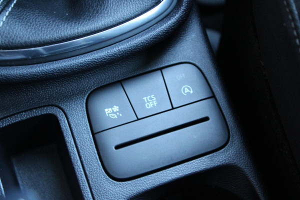 Ford Fiesta 1.0 EcoBoost Hybrid Titanium | Navigatie | LED | Cruise Control | Climate Control | DAB