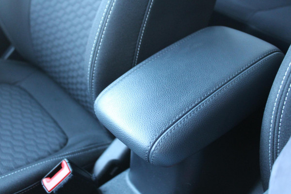 Ford Fiesta 1.0 EcoBoost Hybrid Titanium | Navigatie | LED | Cruise Control | Climate Control | DAB