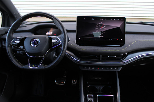 Škoda ENYAQ Coupé iV 80 RS | BTW-Auto | Panoramadak | Trekhaak | BLIS | Stoelverwarming