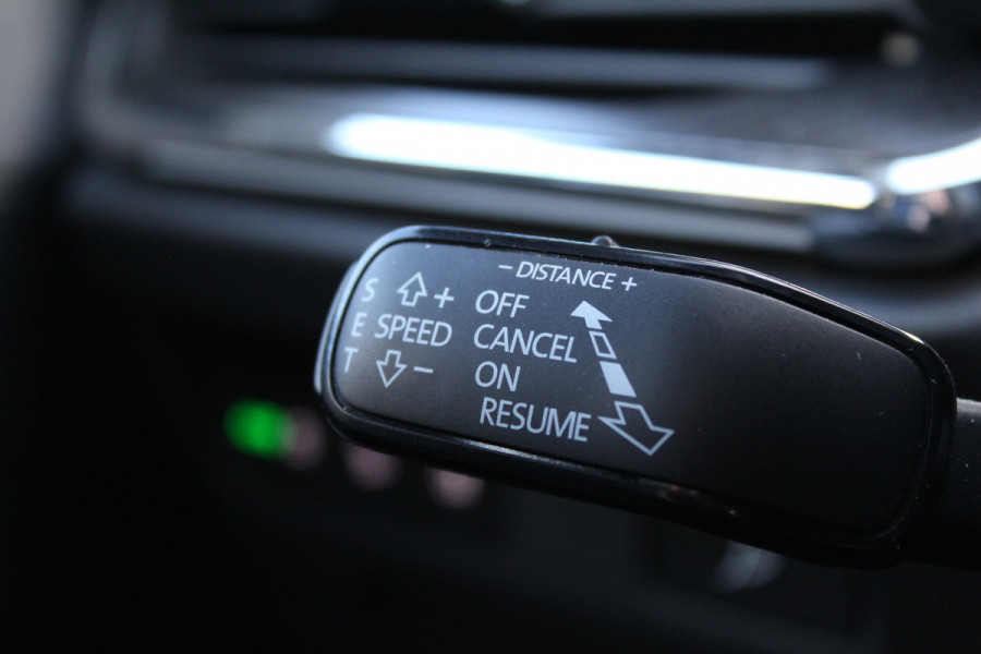 Škoda ENYAQ Coupé iV 80 RS | BTW-Auto | Panoramadak | Trekhaak | BLIS | Stoelverwarming