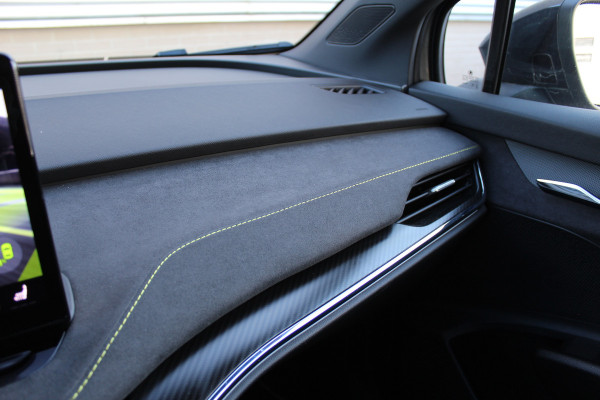 Škoda ENYAQ Coupé iV 80 RS | BTW-Auto | Panoramadak | Trekhaak | BLIS | Stoelverwarming