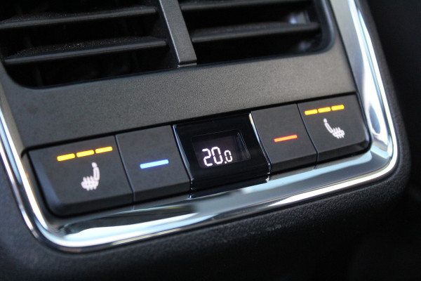 Škoda ENYAQ Coupé iV 80 RS | BTW-Auto | Panoramadak | Trekhaak | BLIS | Stoelverwarming