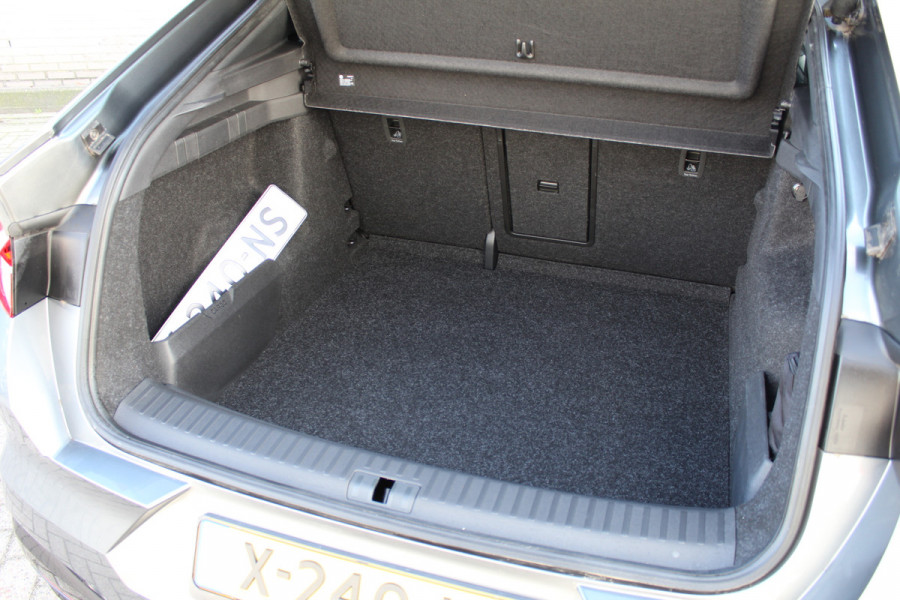 Škoda ENYAQ Coupé iV 80 RS | BTW-Auto | Panoramadak | Trekhaak | BLIS | Stoelverwarming